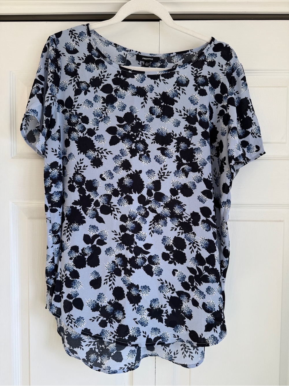 Premise Light Blue Floral Short-Sleeve Blouse NEW WITH TAGS